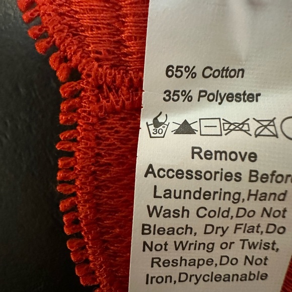 Sexy Red Woven Heart Garter belt (M/L) & Lace G-String (M). NEVER worn - Picture 5 of 6